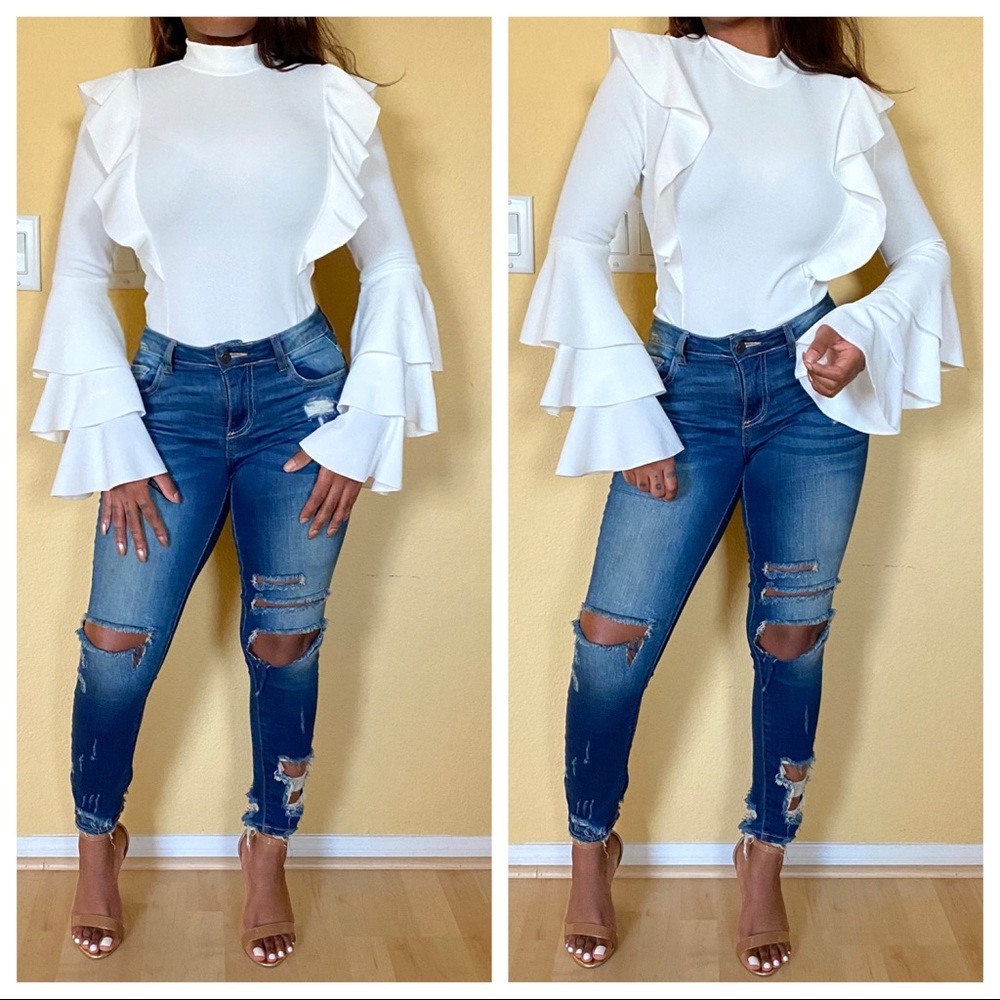 NWOT Tiered Ruffle Sleeve Top